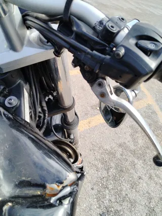 Moto para recambios o reparar