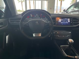 Peugeot 308 1.6 HDI 120 CV STYLE 2016