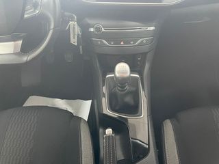 Peugeot 308 1.6 HDI 120 CV STYLE 2016