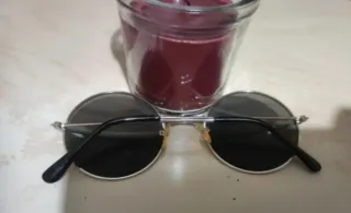 Gafas redondas plateadas y negras