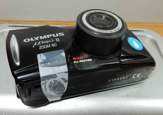 1696- Cámara OLYMPUS mju II zoom 80