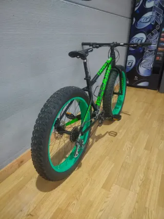 Fatbike Megamo Tank Negra y Verde