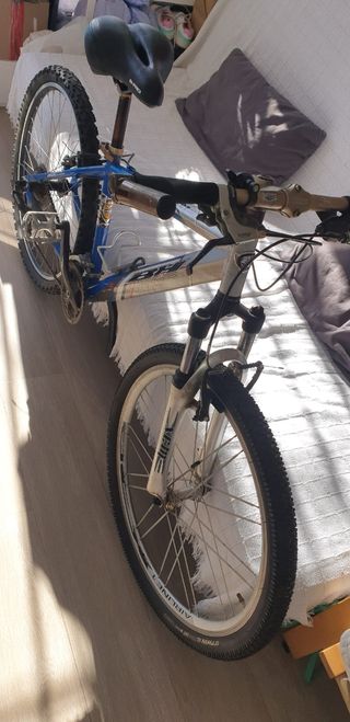 Bicicleta montaña BH