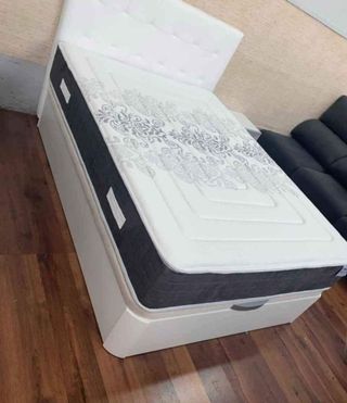 Canapé abatible y colchón ortopédico en venta