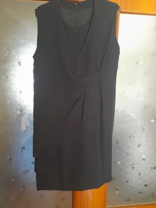 Vestido elegante mujer con chaqueta