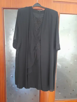Vestido elegante mujer con chaqueta