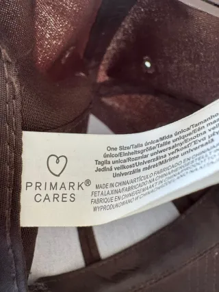 Gorro de vestir marrón