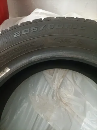 Neumáticos seminuevos