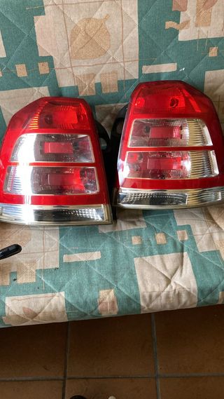 Pilotos Traseros Opel Zafira