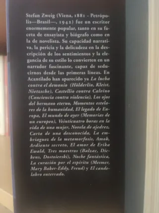 La mujer y el paisaje (Acantilado/ Cliff) (Span...