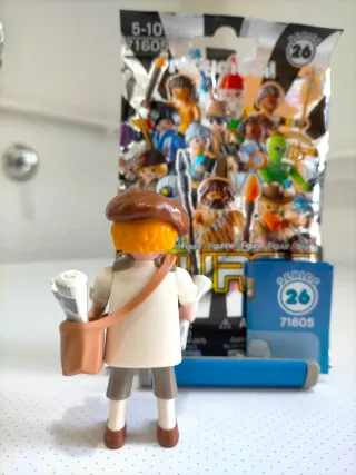 Vendedor de periódicos Playmobil serie 26.