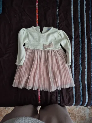 Vestido de bebé con tul y lazo