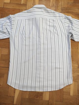 Camisa de chico. Marca A. MOM. Talla 40