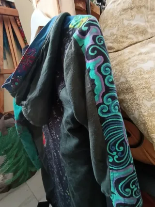 Chaqueta polar estilo Desigual Talla M