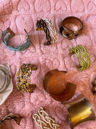 Lote Bisutería Pulseras collares anillos pendiente