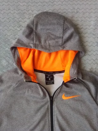 Sudadera con capucha Nike Dri-Fit para niños