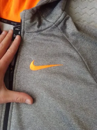 Sudadera con capucha Nike Dri-Fit para niños