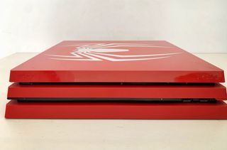 PS4 Pro Spider-Man Edizione Limitata 1TB