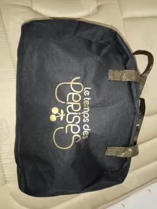 Bolso negro y dorado mujer