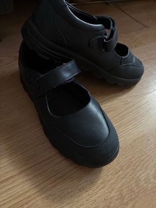 Zapatos colegio negros talla 36