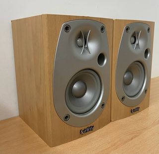 Altavoces Infinity Beta HCS SATELLITE