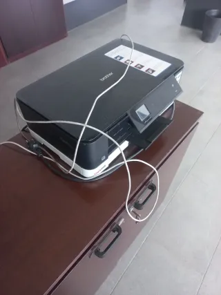 Impresora Brother Negra y Blanca