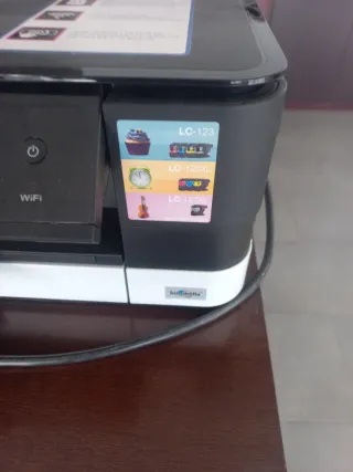 Impresora Brother Negra y Blanca