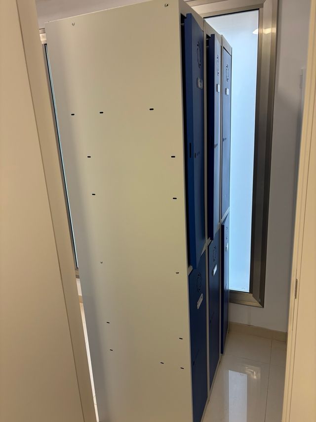 Taquillas metálicas 6 puertas para empresa...