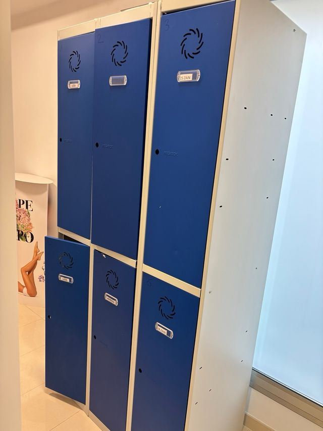 Taquillas metálicas 6 puertas para empresa...