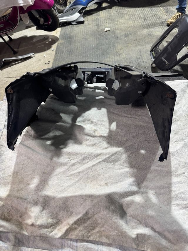 Frontal Piaggio MP3 2006