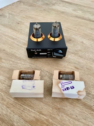 Previo Phono a válvulas + 2 válvulas rusas