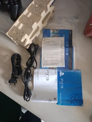 PS3 Super Slim 500 GB Completa + Accesorios