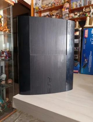 PS3 Super Slim 500 GB Completa + Accesorios