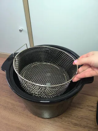 Friggitrice elettrica con cestello