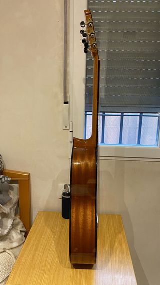 Guitarra Clásica + Accesorios