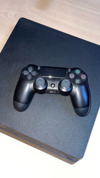 PS4 1TB con 1 Mando