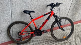 Bicicleta Montaña Roja Btwin Rockrider