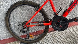 Bicicleta Montaña Roja Btwin Rockrider