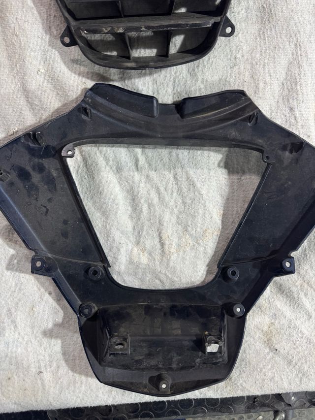 Rejilla y Tapa Piaggio MP3