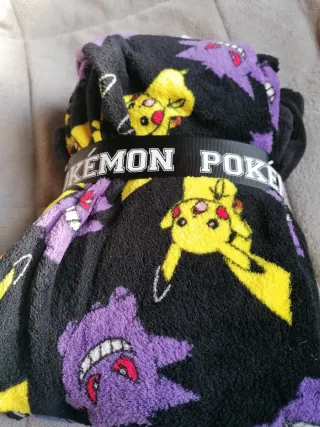 Pijama Pokémon Primark Negro/Morado Talla 12-13