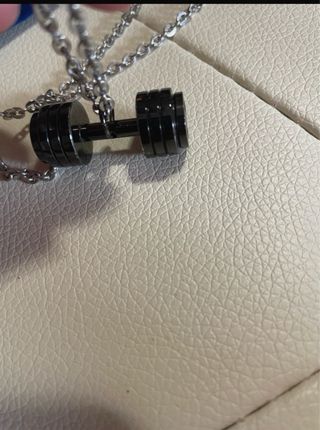 Collana con ciondolo pesetto