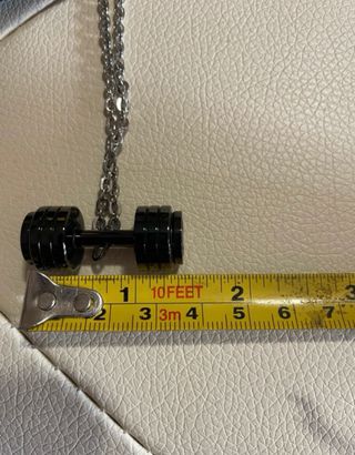 Collana con ciondolo pesetto