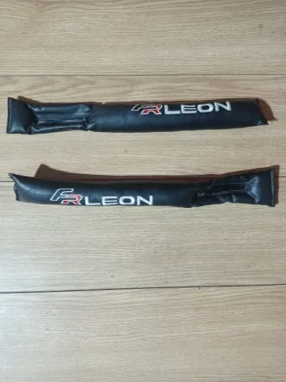 Almohadillas Leon FR