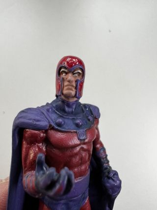 Figura Magneto Marvel