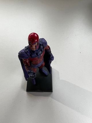 Figura Magneto Marvel