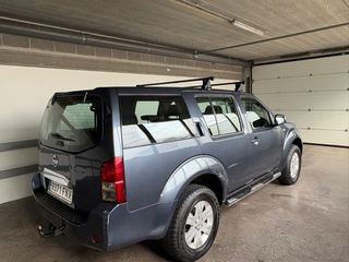 Nissan Pathfinder  188,000KM! garantia incluida)