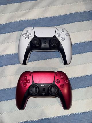 PS5 Digital + Caja + 2 Mandos + Cascos Sony pulse