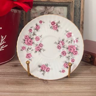 Taza y plato porcelana inglesa Royal Windsor.