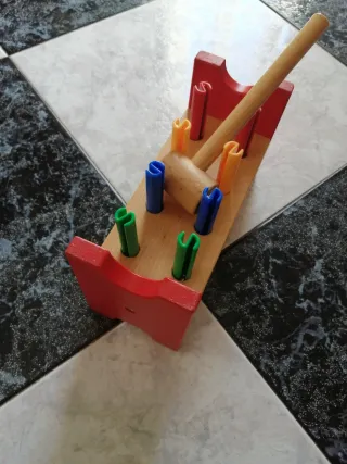 Juego infantil de madera con mazos