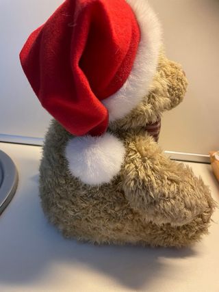 Orsetto peluche natalizio con cappello